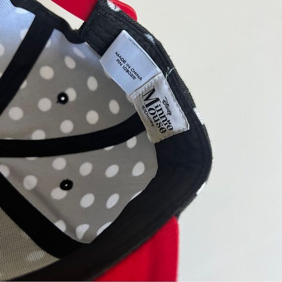 Disney Minnie Mouse Bow Snapback Polka Dot Hat - Picture 3 of 3